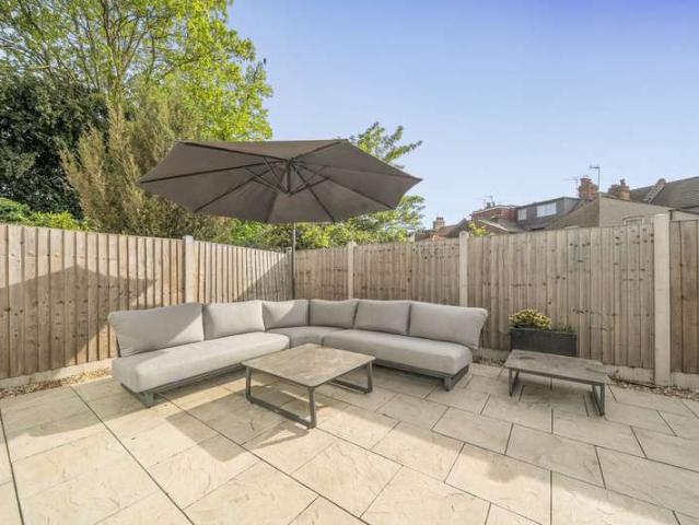 Maisonette for sale in Wealdstone, Greater London