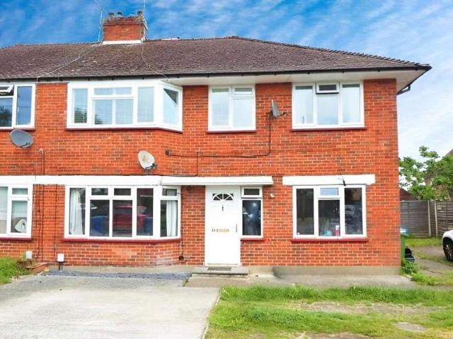 Maisonette for sale in Farnborough, Hampshire