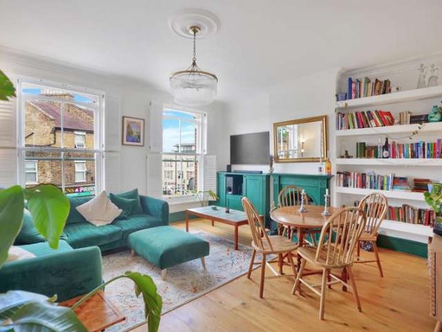 Maisonette for sale in Upper Sydenham, Greater London