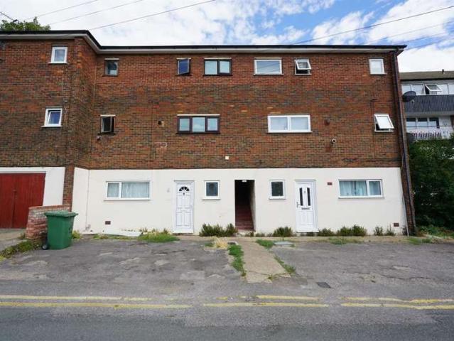 Maisonette for rent in Grays, Essex