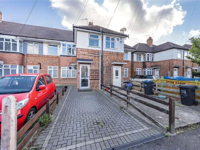 Maisonette for sale in London Borough of Merton, Greater London