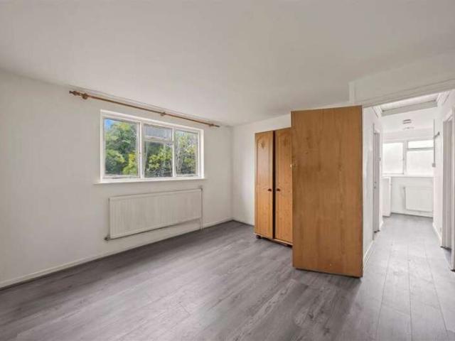 Maisonette for sale in London Borough of Bromley, Greater London