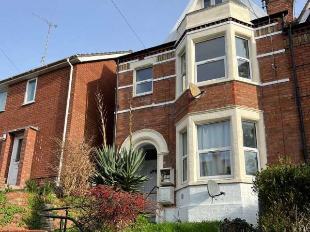 Maisonette for sale in Yeovil, Somerset