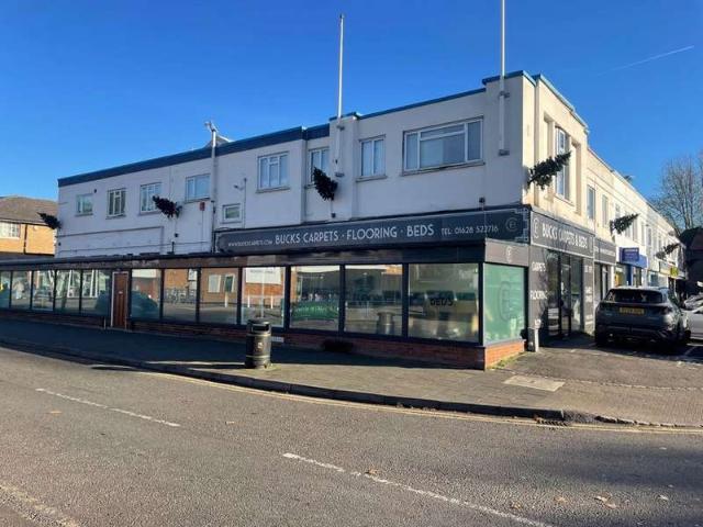 Maisonette for sale in Wooburn, Bourne End