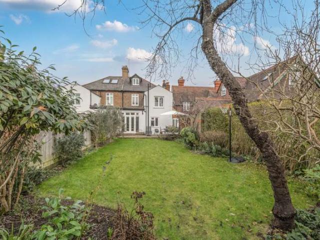 Maisonette for sale in Southlea, Datchet