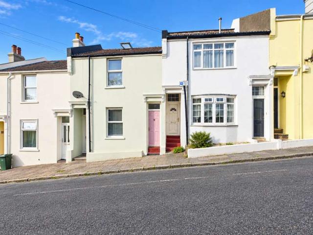 Maisonette for sale in Queen's Park, Brighton & Hove