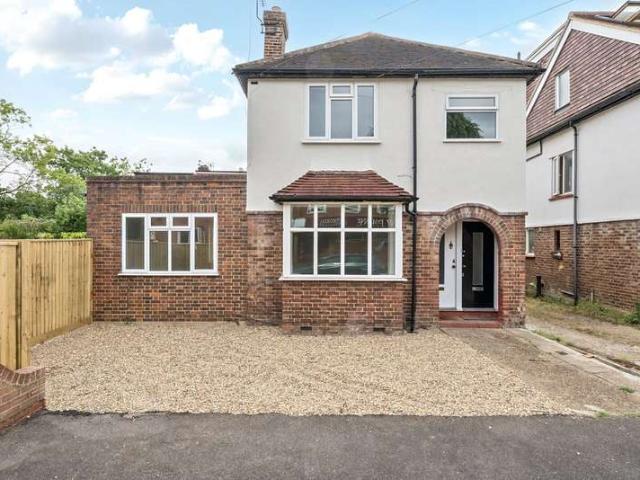 Maisonette for rent in Royal Borough of Kingston upon Thames, Greater London