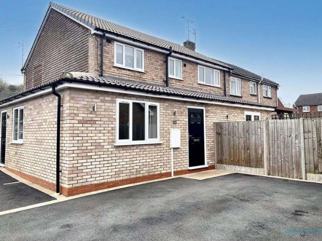 Maisonette for sale in Alderminster, Warwickshire