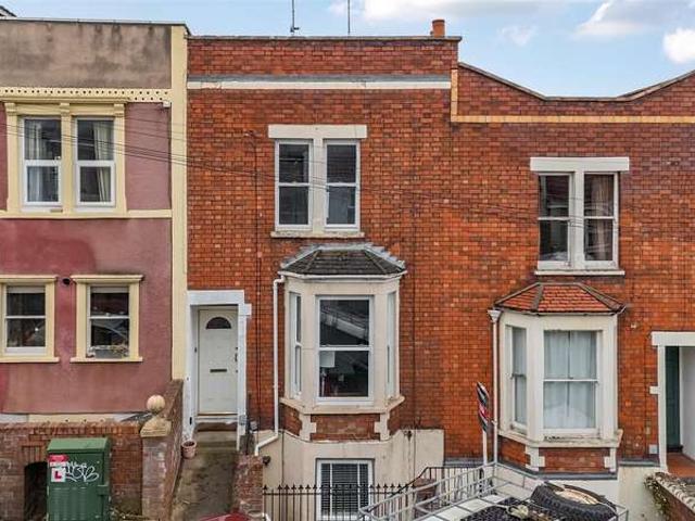 Maisonette for sale in Feckenham, City Of Bristol