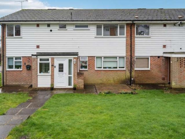 Maisonette for sale in Swallow, Buckinghamshire