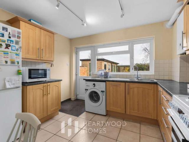 Maisonette for sale in Five Acres, Hertfordshire