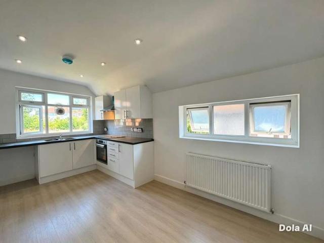 Maisonette for rent in Kingsbury, Greater London