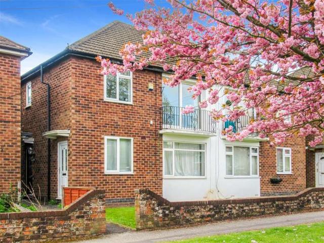 Maisonette for sale in Tollbar End, West Midlands