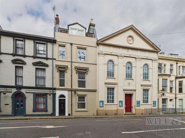 Maisonette for sale in Blacklands, Guestling Green