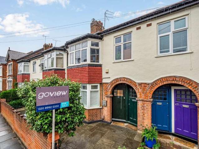 Maisonette for sale in London Borough of Ealing, Greater London