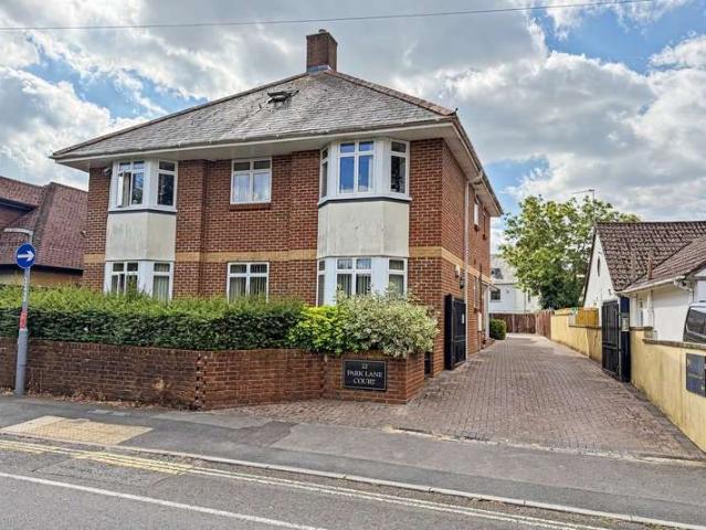 Maisonette for sale in East Brook, Wimborne Minster