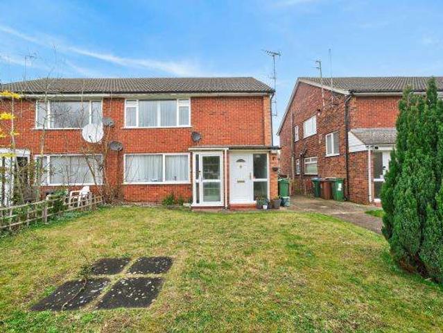 Maisonette for sale in Bedgrove, Aylesbury