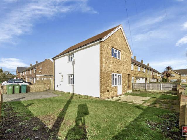 Maisonette for sale in Lower Halliford, Surrey
