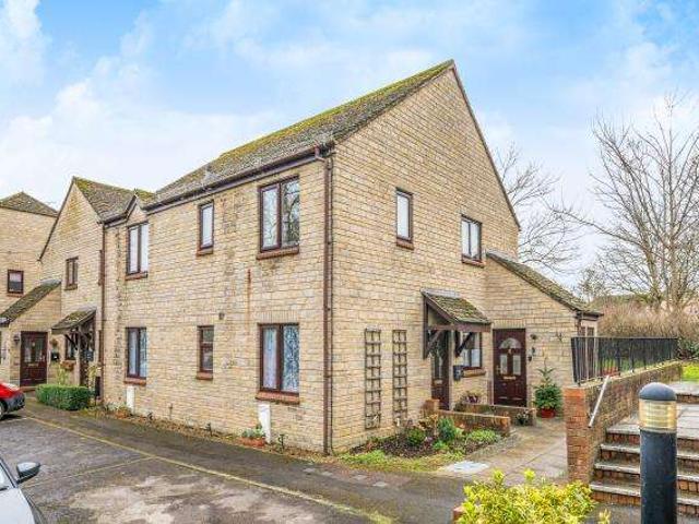 Maisonette for sale in Black Bourton, Oxfordshire