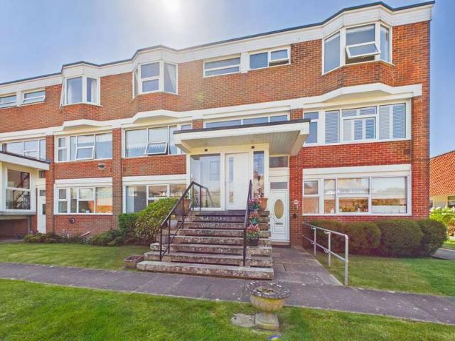 Maisonette for sale in West Worthing, Worthing