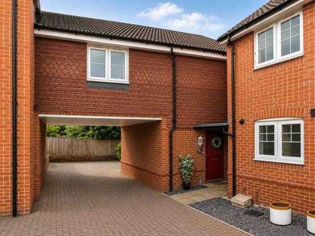Maisonette for sale in Bolton Low Houses, Hampshire