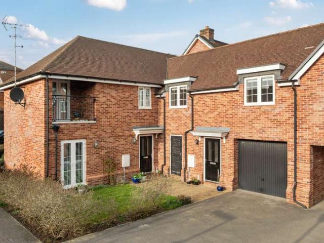 Maisonette for sale in Wrecclesham, Fole