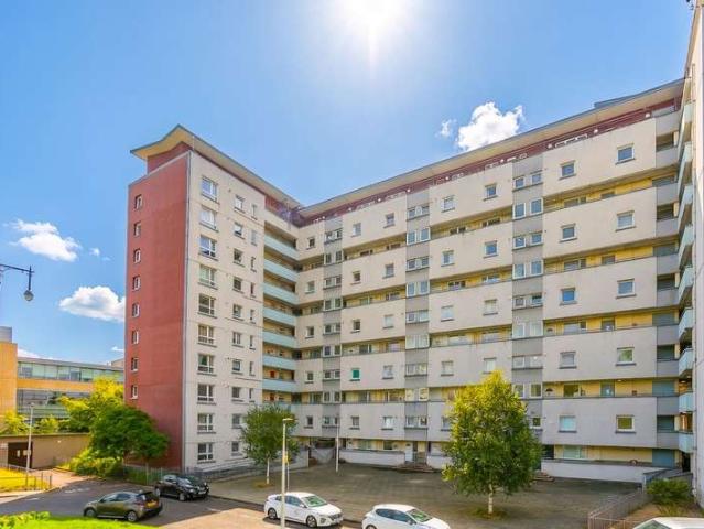 Maisonette for sale in Southside, Scotland