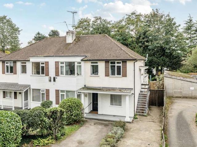 Maisonette for sale in Blackhills, Surrey