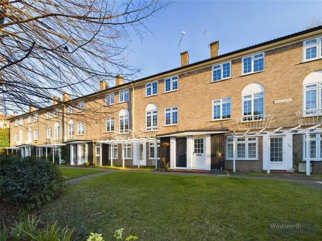 Maisonette for sale in Surbiton, Greater London