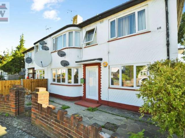 Maisonette for rent in London Borough of Hounslow, Greater London
