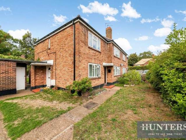 Maisonette for sale in Worcester Park, Greater London