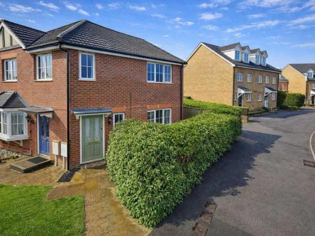 Maisonette for sale in Kennington Lees, Bridgefield