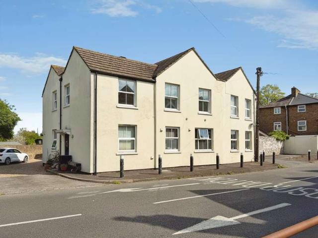 Maisonette for sale in Old Windsor