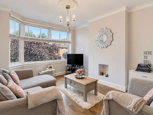 Maisonette for sale in Carterhatch, Greater London