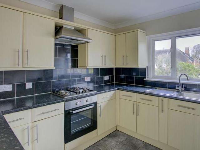 Maisonette for sale in Collier Row, Greater London