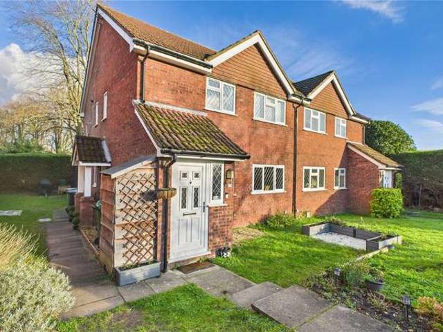 Maisonette for sale in West End, Heol-las