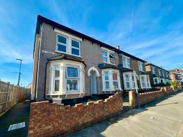 Maisonette for sale in Greater London