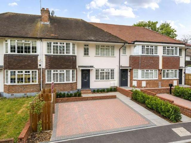 Maisonette for sale in Blackhills, Surrey