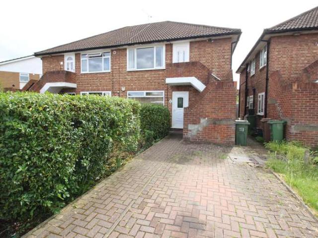 Maisonette for rent in Worcester Park, Greater London
