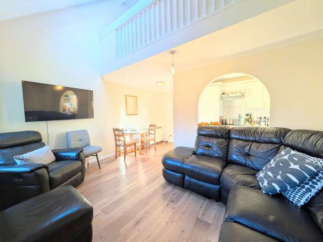 Maisonette for sale in Church End, Greater London