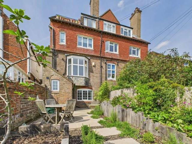 Maisonette for sale in Mayfield, Cross In Hand