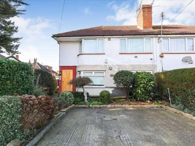 Maisonette for sale in Slough