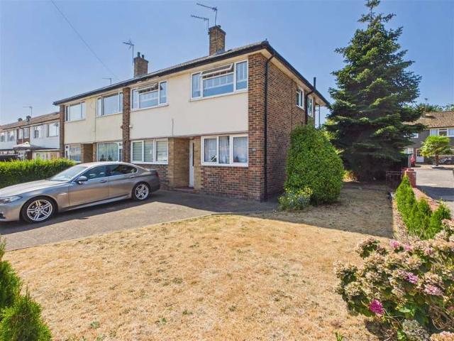 Maisonette for sale in Blackhills, Surrey