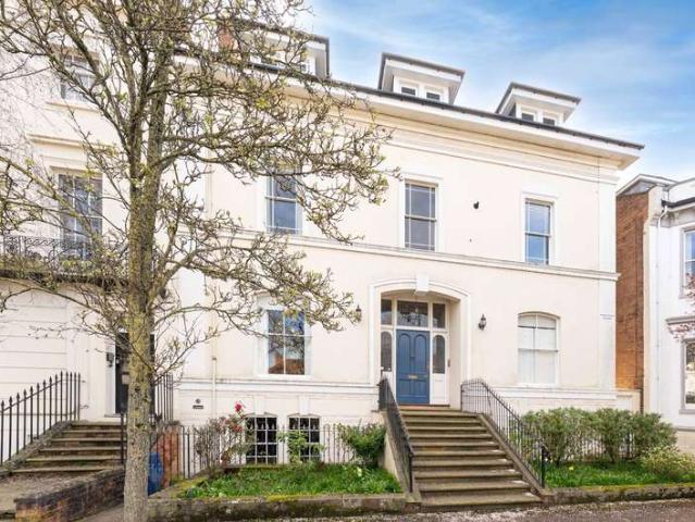Maisonette for sale in Sydenham, Green Close