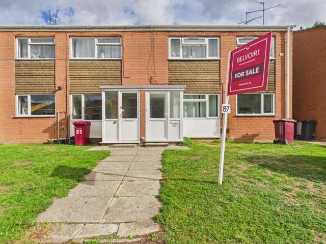 Maisonette for sale in Tilehurst, Reading