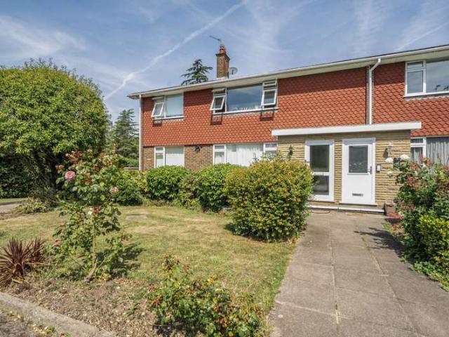Maisonette for sale in Cockfosters, Greater London