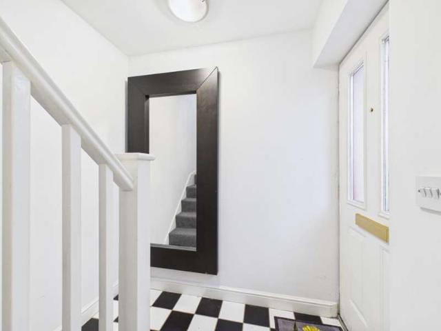 Maisonette for sale in Barton, Leicestershire