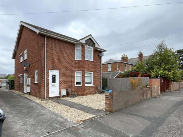 Maisonette for sale in Gloucester, Gloucestershire