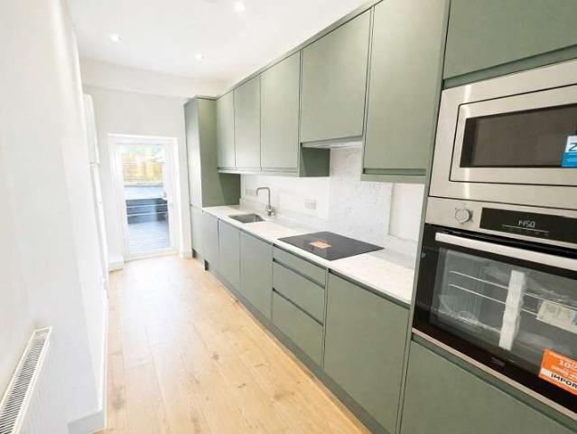 Maisonette for sale in Old Milton, Ashurst Bridge