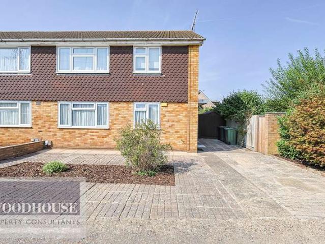 Maisonette for sale in Broxbourne, Hertfordshire